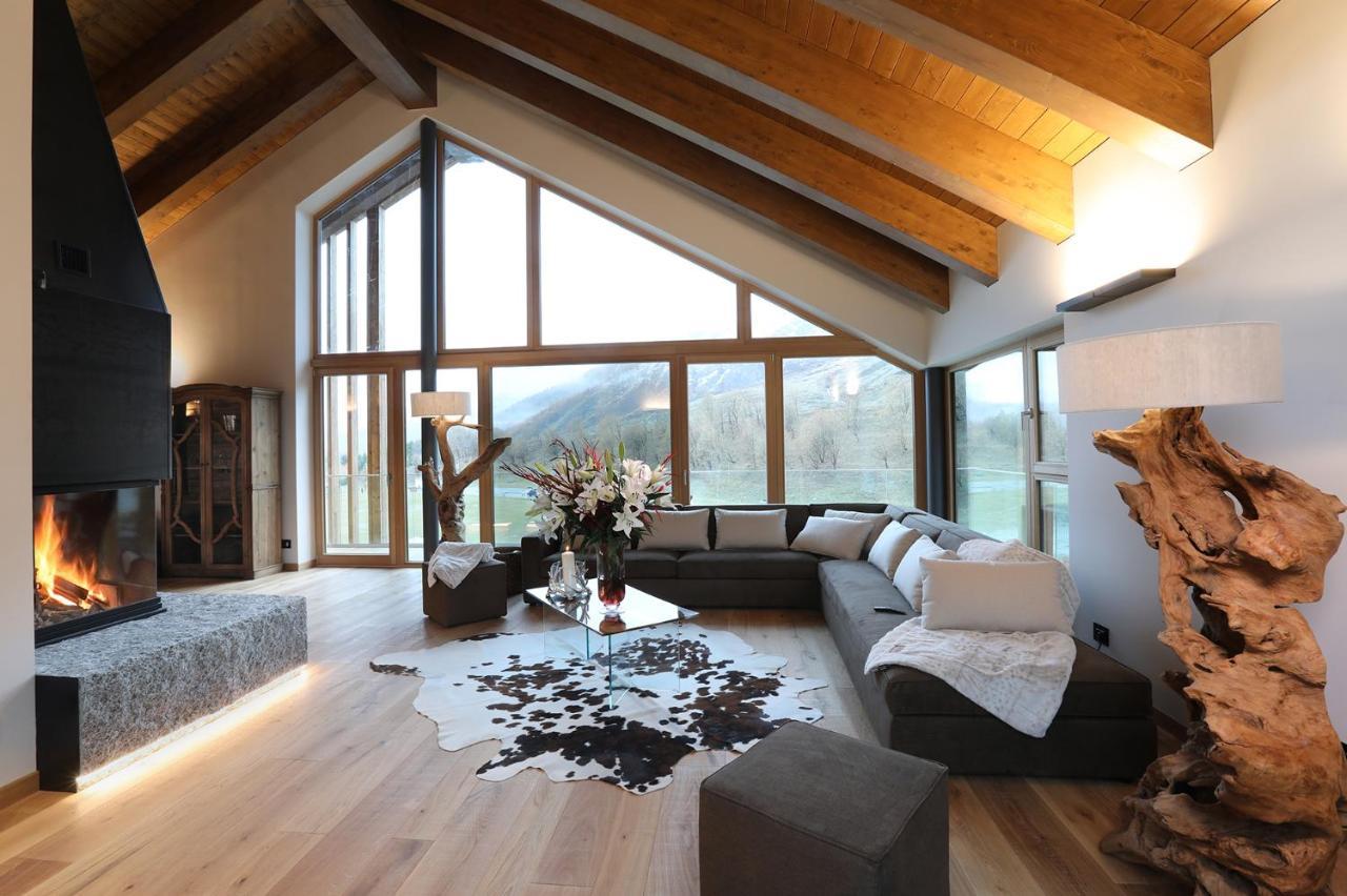 ブレウイル・チェルヴィナイア Chalet Blanc Cervinia Bed & Breakfast エクステリア 写真