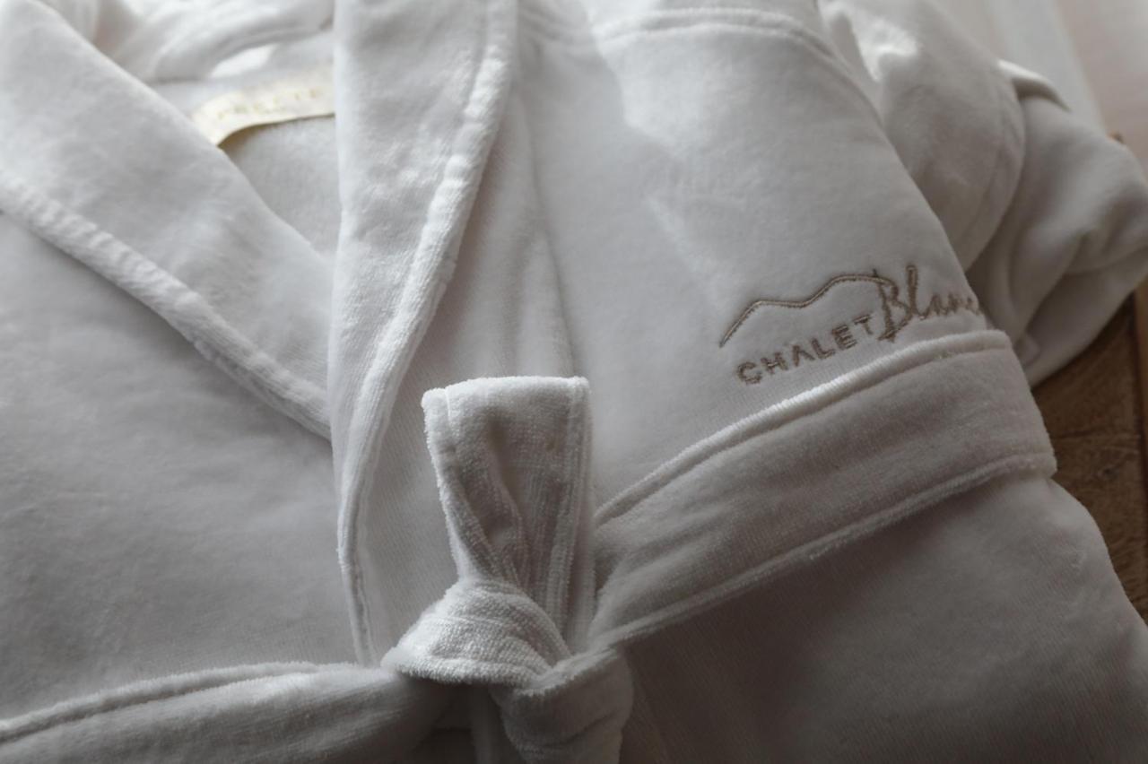 ブレウイル・チェルヴィナイア Chalet Blanc Cervinia Bed & Breakfast エクステリア 写真